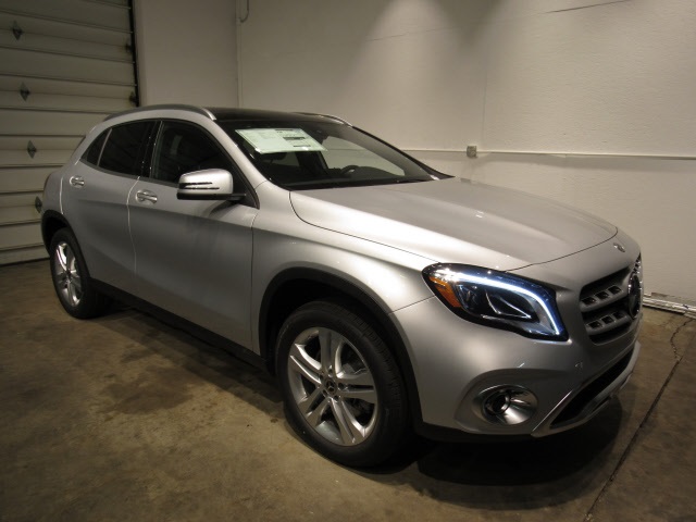 New 2020 Mercedes Benz Gla Gla 250 Suv In Milwaukee M21800